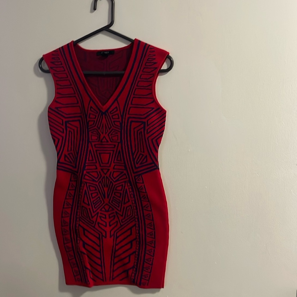 Nice pretty dress for women red color size large soft texture